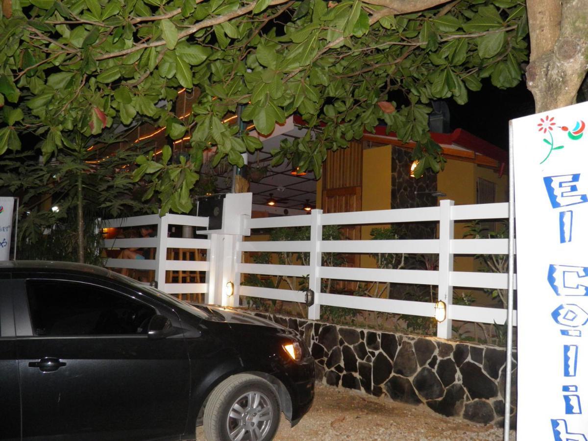Cabinas El Colibri Puerto Carrillo Exterior foto